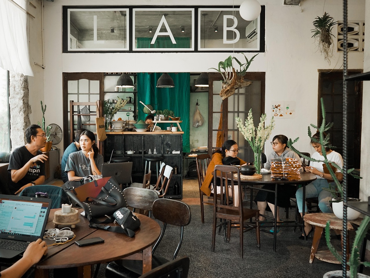 防封电销卡：巴南企业注册代理